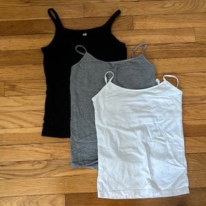 Tank top bundle, sizes small-extra small